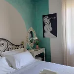 Scenic Sandrini Apartment *